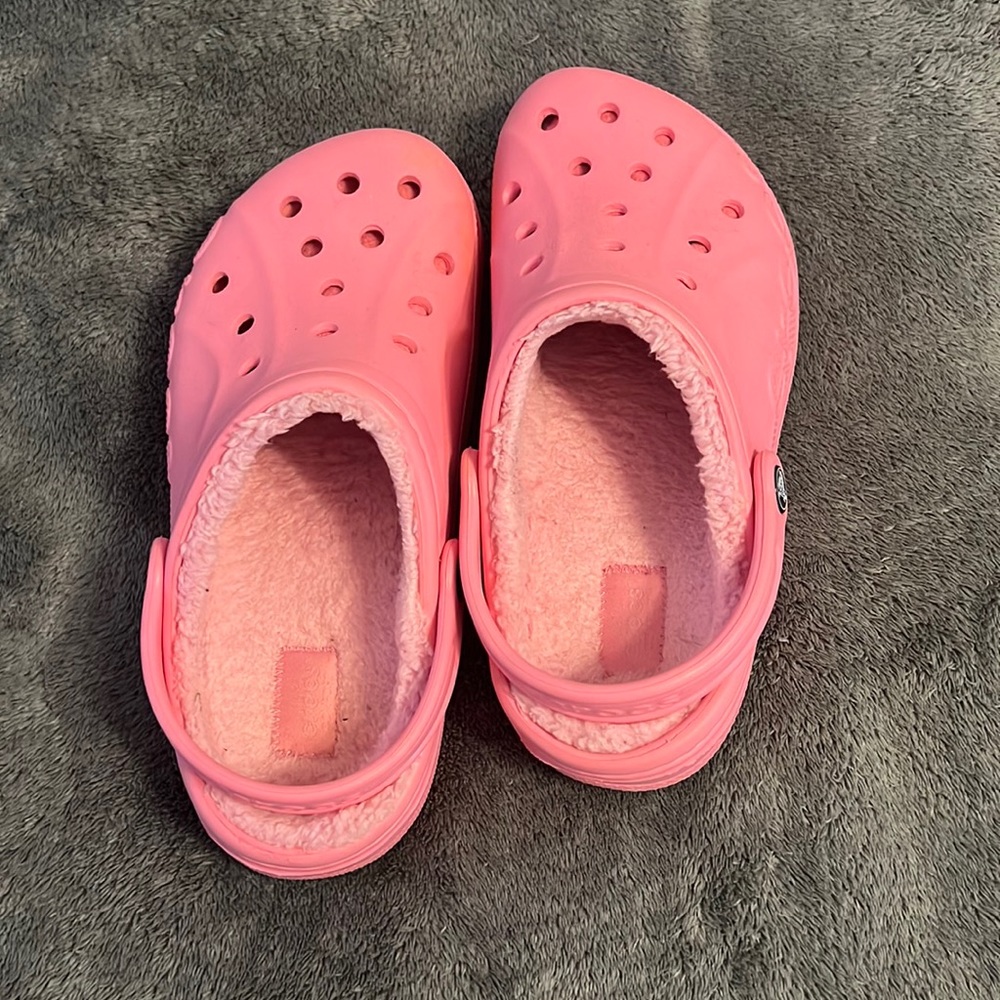 Fuzzy pink crocs